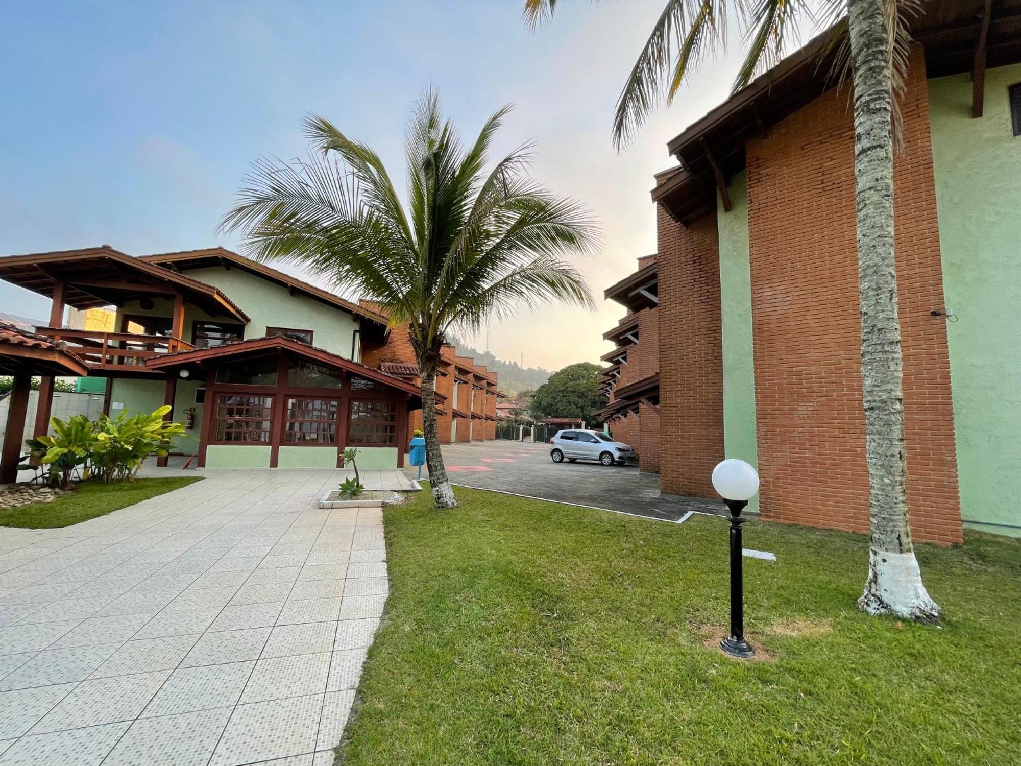 Pe Na Areia Na Praia Das Toninhas - Villagio 24 Porto Feliz ウバトゥバ エクステリア 写真