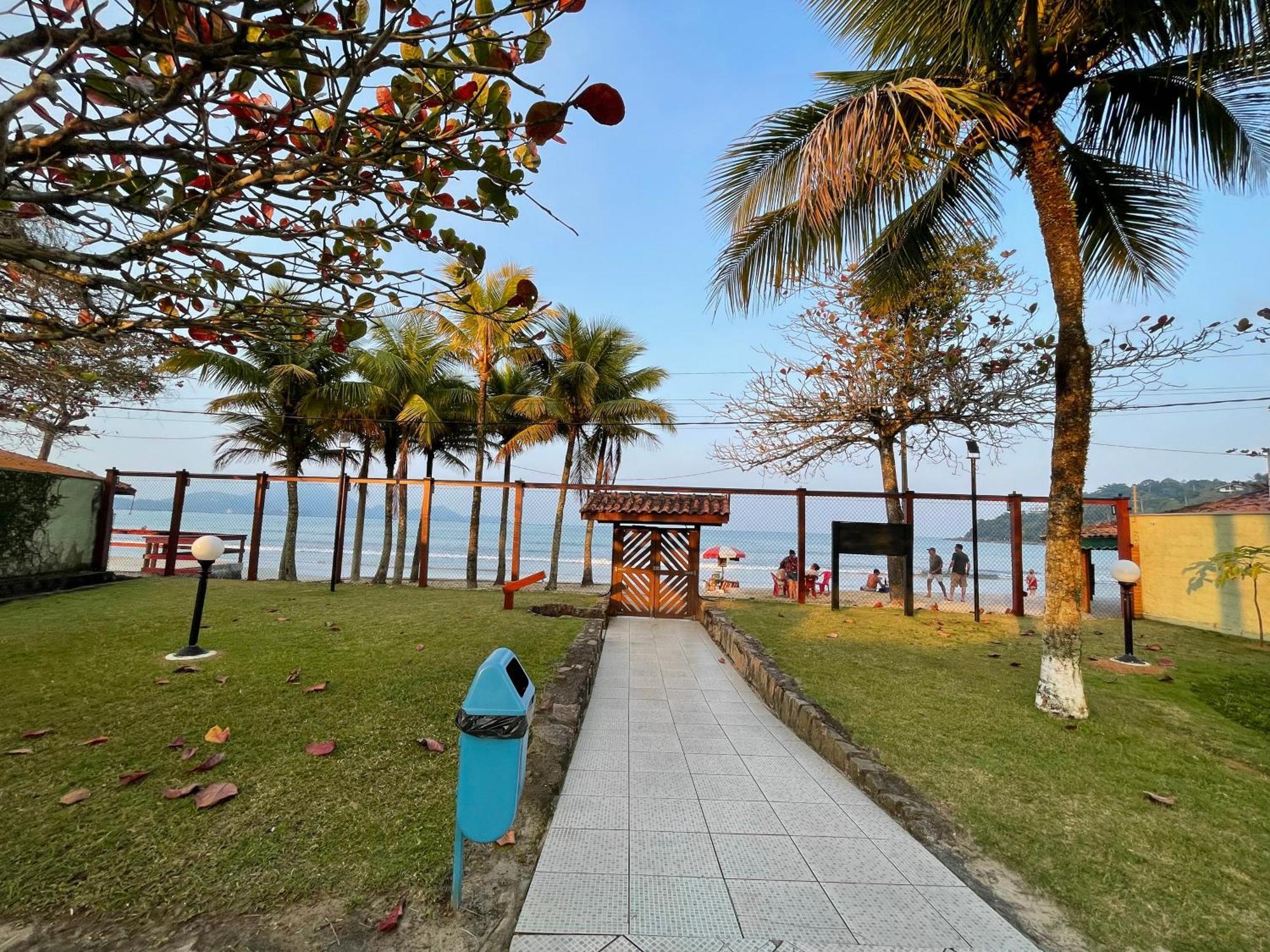 Pe Na Areia Na Praia Das Toninhas - Villagio 24 Porto Feliz ウバトゥバ エクステリア 写真